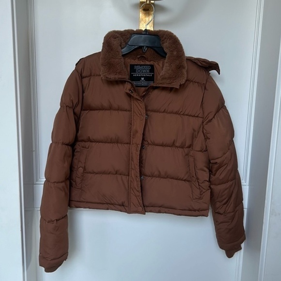 Aeropostale Heavy Weight Cropped Hooded Puffer Jacket Tan Color Size medium - Picture 1 of 11